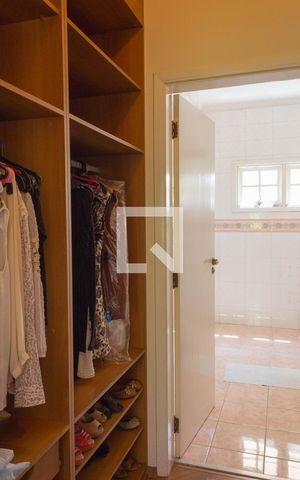Casa à venda com 307m², 3 quartos e 4 vagas Casa à venda com 307m², 3 quartos e 4 vagasSuíte 1
