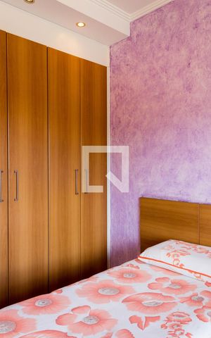 Casa à venda com 307m², 3 quartos e 4 vagas Casa à venda com 307m², 3 quartos e 4 vagasQuarto 2