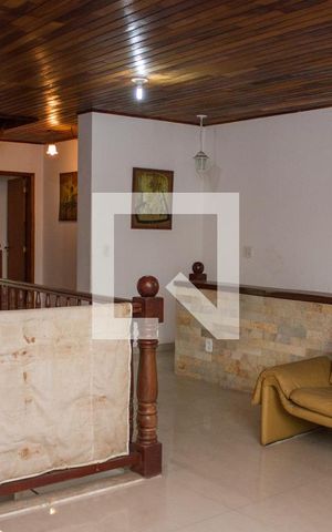 Casa à venda com 490m², 4 quartos e 2 vagasSala 02 - 3º Andar