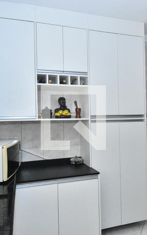 Casa à venda com 170m², 3 quartos e 2 vagas Casa à venda com 170m², 3 quartos e 2 vagasCozinha