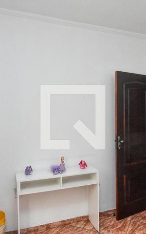 Casa à venda com 170m², 3 quartos e 2 vagas Casa à venda com 170m², 3 quartos e 2 vagasQuarto 2