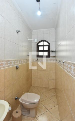 Casa à venda com 170m², 3 quartos e 2 vagas Casa à venda com 170m², 3 quartos e 2 vagasBanheiro da Suíte
