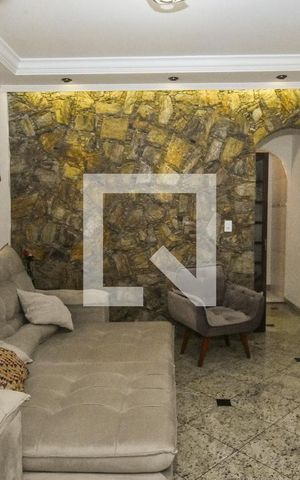 Casa à venda com 170m², 3 quartos e 2 vagas Casa à venda com 170m², 3 quartos e 2 vagasSala