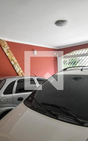 Casa à venda com 170m², 3 quartos e 2 vagas Casa à venda com 170m², 3 quartos e 2 vagasGaragem