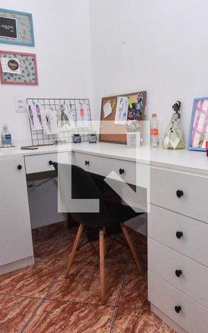 Casa à venda com 170m², 3 quartos e 2 vagas Casa à venda com 170m², 3 quartos e 2 vagasQuarto 3