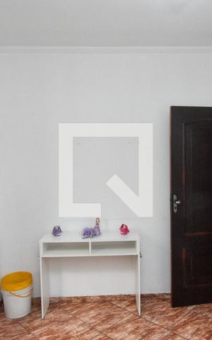 Casa à venda com 170m², 3 quartos e 2 vagas Casa à venda com 170m², 3 quartos e 2 vagasQuarto 2