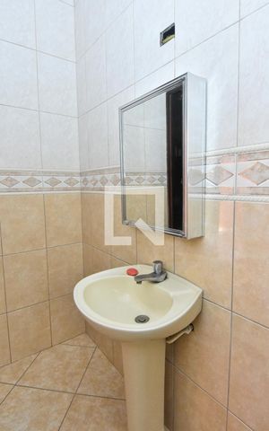 Casa à venda com 170m², 3 quartos e 2 vagas Casa à venda com 170m², 3 quartos e 2 vagasBanheiro da Suíte