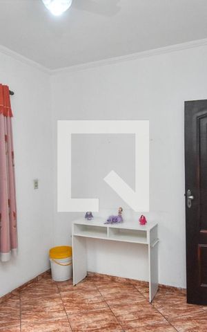 Casa à venda com 170m², 3 quartos e 2 vagas Casa à venda com 170m², 3 quartos e 2 vagasQuarto 2
