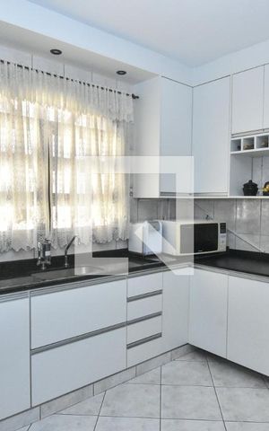 Casa à venda com 170m², 3 quartos e 2 vagas Casa à venda com 170m², 3 quartos e 2 vagasCozinha