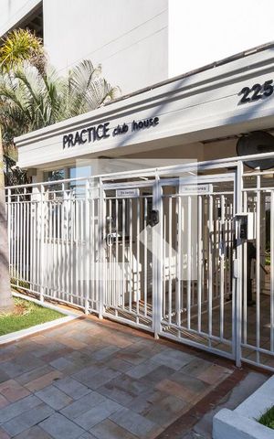 Apartamento para alugar com 69m², 2 quartos e 1 vagaFachada e portaria