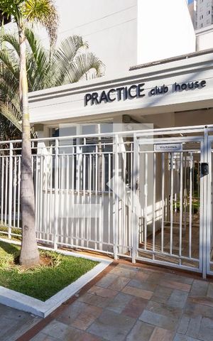 Apartamento para alugar com 69m², 2 quartos e 1 vagaFachada e portaria