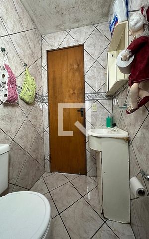 Casa à venda com 140m², 2 quartos e 2 vagasBanheiro