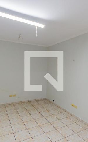 Casa à venda com 300m², 3 quartos e 6 vagas Casa à venda com 300m², 3 quartos e 6 vagasQuarto de Serviço 2