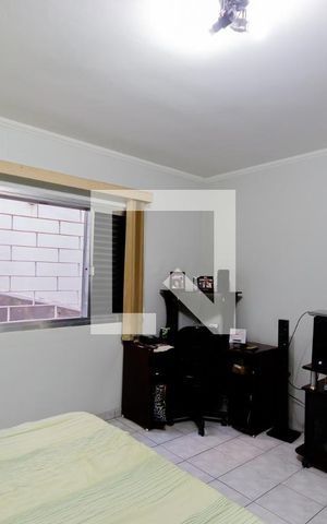 Casa à venda com 300m², 3 quartos e 6 vagas Casa à venda com 300m², 3 quartos e 6 vagasQuarto