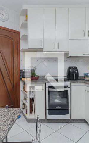 Apartamento à venda com 175m², 4 quartos e 1 vaga Apartamento à venda com 175m², 4 quartos e 1 vagaCozinha