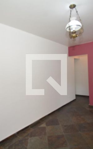 Apartamento para alugar com 66m², 2 quartos e 1 vagaSala