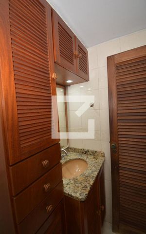 Apartamento para alugar com 66m², 2 quartos e 1 vagaBanheiro Social
