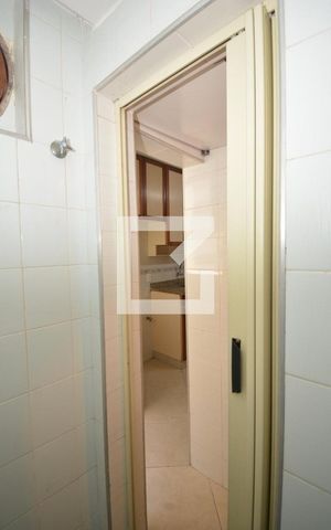 Apartamento para alugar com 66m², 2 quartos e 1 vagaBanheiro de Serviço