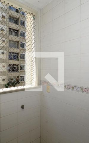 Apartamento para alugar com 66m², 2 quartos e 1 vagaÁrea de Serviço