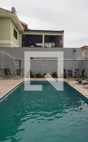Casa de condomínio à venda com 500m², 5 quartos e 4 vagas Casa de condomínio à venda com 500m², 5 quartos e 4 vagasPiscina