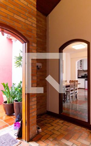 Casa à venda com 320m², 3 quartos e 1 vaga Casa à venda com 320m², 3 quartos e 1 vagaHall de Entrada