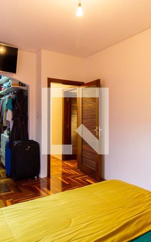 Casa à venda com 320m², 3 quartos e 1 vaga Casa à venda com 320m², 3 quartos e 1 vagaSuíte