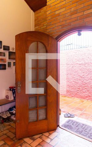 Casa à venda com 320m², 3 quartos e 1 vaga Casa à venda com 320m², 3 quartos e 1 vagaHall de Entrada