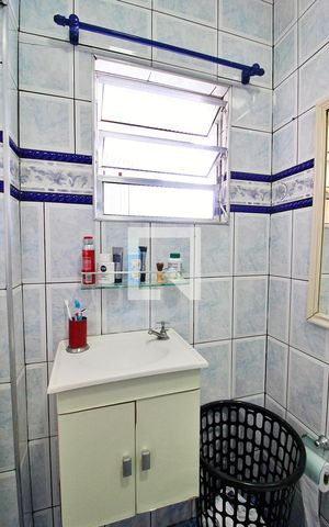 Casa à venda com 510m², 4 quartos e 5 vagasBanheiro da Suíte 1
