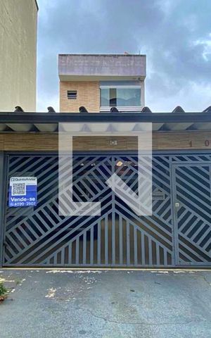 Casa à venda com 510m², 4 quartos e 5 vagas Casa à venda com 510m², 4 quartos e 5 vagasFachada
