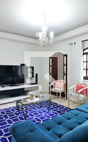 Casa à venda com 510m², 4 quartos e 5 vagasSala
