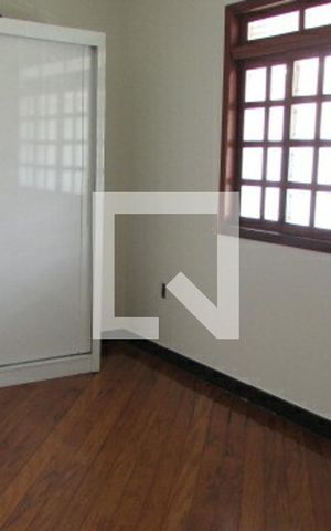 Casa à venda com 366m², 3 quartos e 2 vagas
