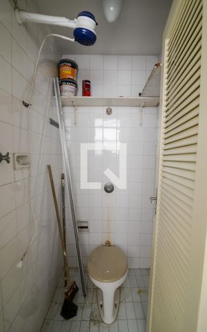 Apartamento à venda com 85m², 3 quartos e 1 vaga Apartamento à venda com 85m², 3 quartos e 1 vagaBanheiro de Serviço