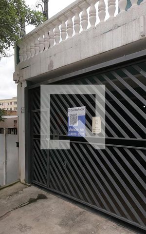 Casa à venda com 260m², 3 quartos e 2 vagasFachada