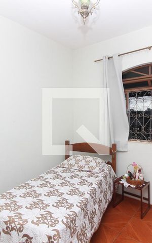 Casa à venda com 268m², 3 quartos e 2 vagasQuarto 