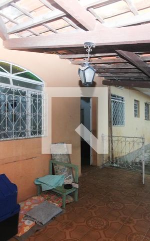 Casa à venda com 268m², 3 quartos e 2 vagasQuintal