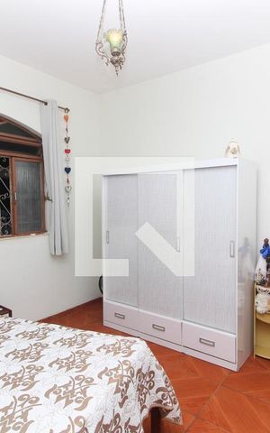 Casa à venda com 268m², 3 quartos e 2 vagasQuarto 