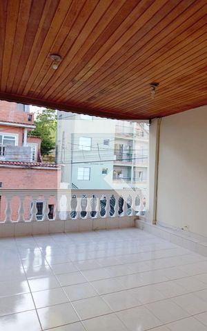Casa à venda com 269m², 3 quartos e 2 vagas Casa à venda com 269m², 3 quartos e 2 vagasVaranda do Quarto 3