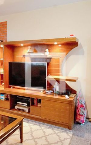 Casa à venda com 269m², 3 quartos e 2 vagas Casa à venda com 269m², 3 quartos e 2 vagasSala