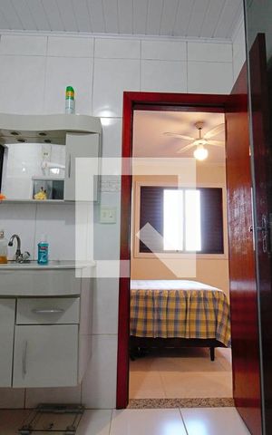 Casa à venda com 269m², 3 quartos e 2 vagas Casa à venda com 269m², 3 quartos e 2 vagasBanheiro da Suíte 1