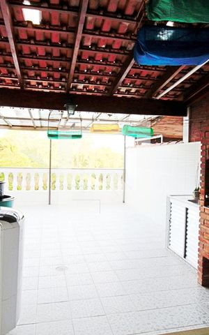 Casa à venda com 269m², 3 quartos e 2 vagas Casa à venda com 269m², 3 quartos e 2 vagasterraço e área de serviço
