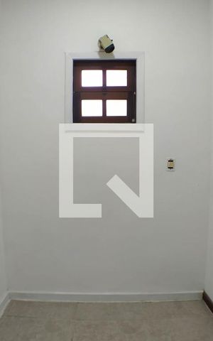 Casa à venda com 2700m², 6 quartos e 3 vagas Casa à venda com 2700m², 6 quartos e 3 vagasCloset da suíte