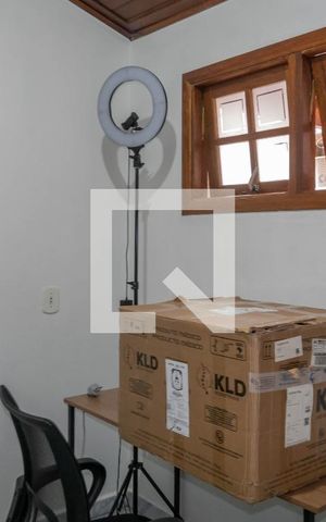 Casa à venda com 205m², 4 quartos e 4 vagas Casa à venda com 205m², 4 quartos e 4 vagasQuarto de Serviço