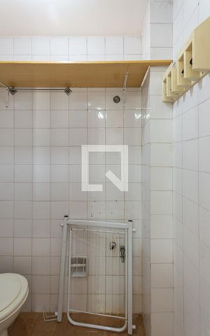 Apartamento à venda com 120m², 2 quartos e 1 vagaBanheiro de Serviço