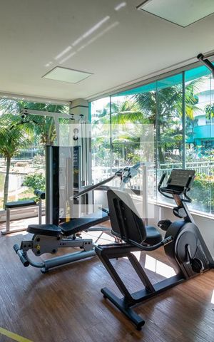 Apartamento à venda com 166m², 3 quartos e 3 vagas Apartamento à venda com 166m², 3 quartos e 3 vagasÁrea comum - Academia