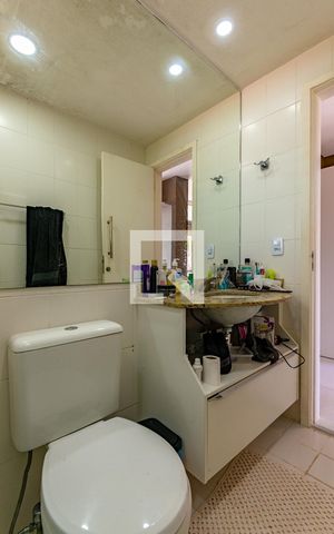 Apartamento à venda com 166m², 3 quartos e 3 vagas Apartamento à venda com 166m², 3 quartos e 3 vagasBanheiro da Suíte 2