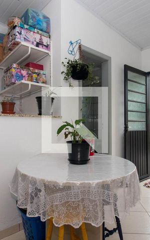 Casa à venda com 73m², 2 quartos e 2 vagas Casa à venda com 73m², 2 quartos e 2 vagasÁrea de Serviço