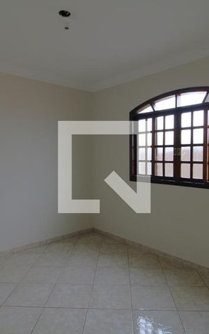 Casa à venda com 217m², 3 quartos e 6 vagasCopa