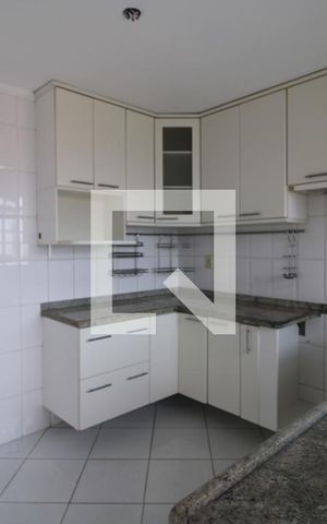 Casa à venda com 217m², 3 quartos e 6 vagasCozinha