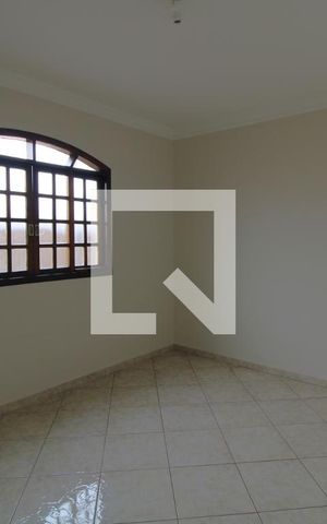 Casa à venda com 217m², 3 quartos e 6 vagasCopa