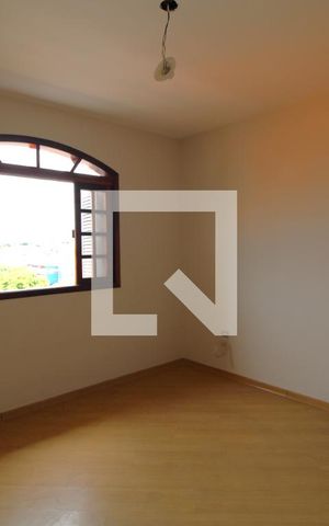 Casa à venda com 217m², 3 quartos e 6 vagasQuarto 1